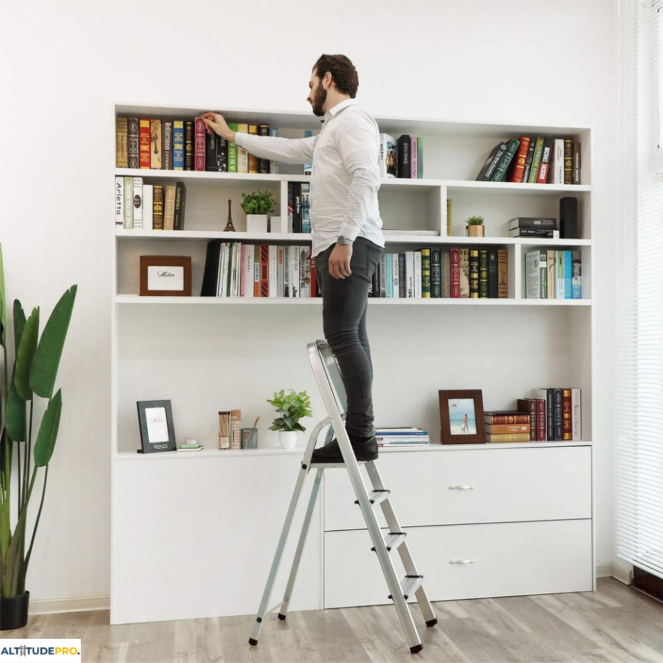 Escabeau Pliant 4 Marches en Aluminium